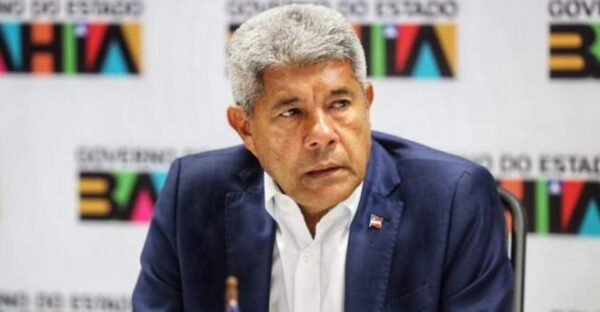 183332jeronimo-sanciona-lei-que-garante-abono-excepcional-a-profissionais-da-educacao-estadual-3-660x343-1
