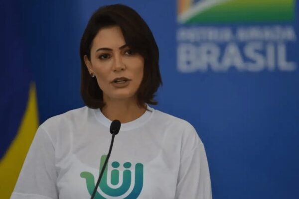 michelle-bolsonaro-e176471049453