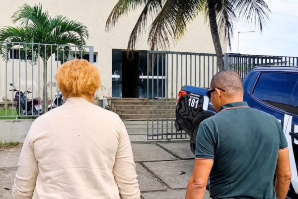 cuidadora-estelionatario-100mil-aposentada-acamada-eunapolis-2-768x512-1